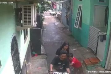 Polisi tangkap jambret handphone dengan korban anak di Jatinegara