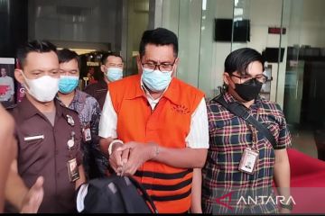 KPK menahan tersangka suap pengajuan dana PEN Kolaka Timur