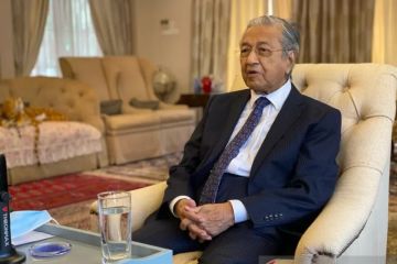 Mahathir Mohamad masih dirawat di rumah sakit karena infeksi