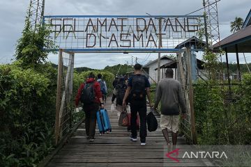 Hidup sehari di kota indah Suku Asmat