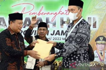 Jamaah haji Jambi Kloter 11 masuk asrama haji embarkasi antara