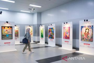 Sandiaga dukung penuh pameran lukisan anak autis di MRT Bundaran HI