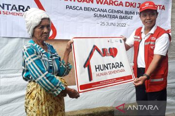 PMI Jakarta bangun huntara bagi penyintas gempa bumi di Pasaman