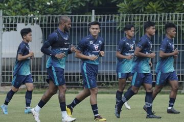 Pemain muda Persib manfaatkan libur untuk tingkatkan kondisi fisik