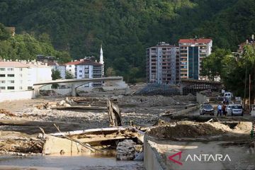 Wilayah Kastamonu dilanda banjir dan tanah longsor