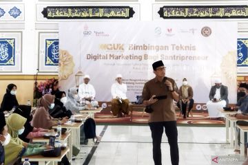 Menparekraf dorong santri manfaatkan teknologi pemasaran digital