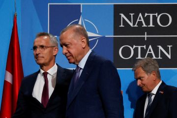 Erdogan beri sinyal setujui Finlandia masuk NATO dibanding Swedia