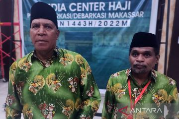 Paulus Waterpauw lepas 332 calon haji Papua Barat di Asrama Sudiang