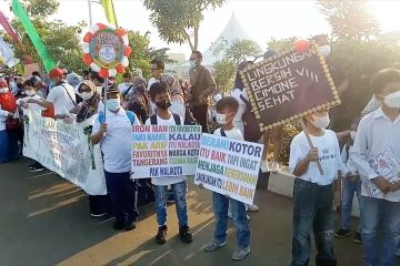 Aksi damai lingkungan di Sungai Cisadane