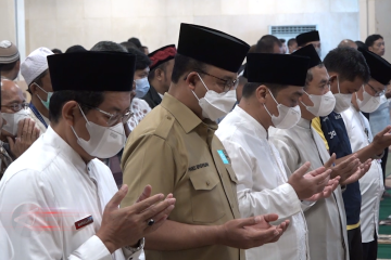 Anies Baswedan shalat ghaib doakan anak Ridwan Kamil