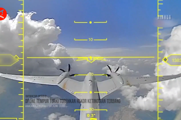 Drone tempur Turki torehkan rekor ketinggian terbang