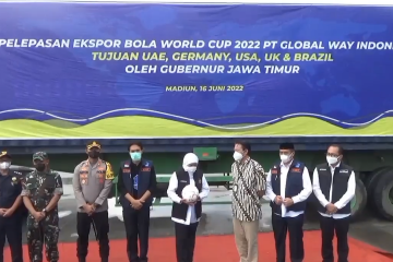Gubernur Jatim lepas ekspor bola Piala Dunia