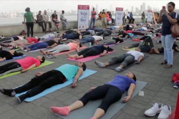 Menengok perayaan Hari Yoga Internasional di India
