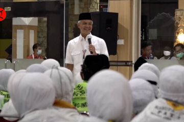 Ganjar lepas kloter I Jamaah calon haji di Asrama Haji Donohudan