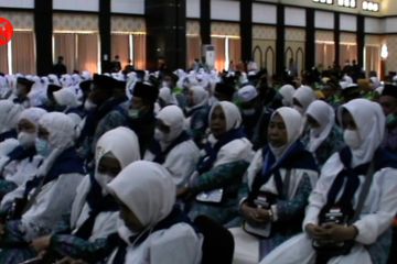 JCH perempuan dominasi kloter I Embarkasi Makassar