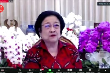 Megawati minta Jokowi ajarkan kembali nilai Pancasila