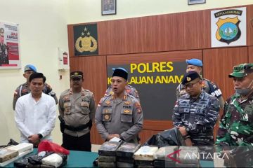 36 kilogram kokain ditemukan terdampar di Pantai Tunjuk Kepri