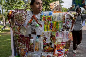 Kampanye bebas plastik sekali pakai