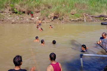 Dua anak di Cirebon tenggelam saat main di sungai