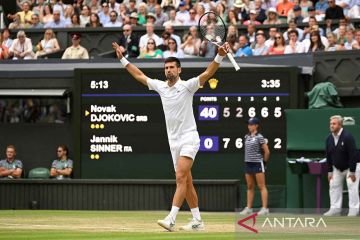 Djokovic melangkah ke semifinal Wimbledon