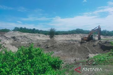 Jelang sidak, perusahaan biji besi diduga tutupi lubang bekas galian