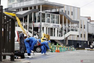 Mantan PM Jepang Abe dilaporkan tertembak di dada, leher