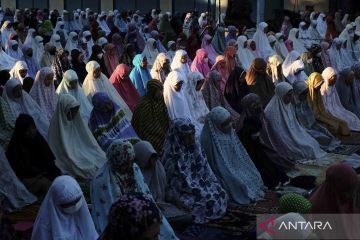 Pelaksanaan Shalat Idul Adha Di Berbagai Lokasi Di Tanah Air - ANTARA News