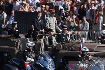 Peringati Hari Nasional Prancis, Macron serukan penghematan energi