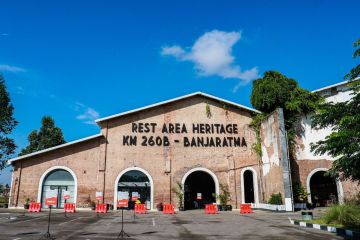 Bekas pabrik gula disulap jadi rest area unik di Banjaratma KM 260B