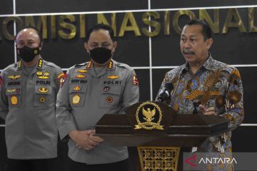 Kemarin, keterangan keluarga Brigadir J hingga momen haru narapidana