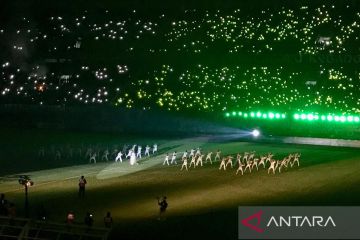 Penampilan Sara Fajira iringi perkenalan pemain Persebaya