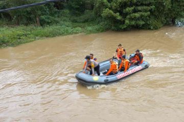 Tim SAR belum temukan santri tenggelam di Sungai Ciwaringin Cirebon