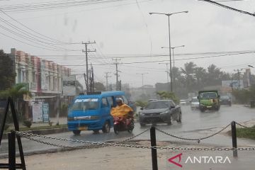 BMKG sebut sebagian wilayah Sultra potensi diguyur hujan lebat