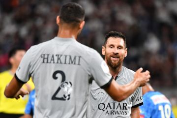 Lionel Messi cetak gol di Jepang