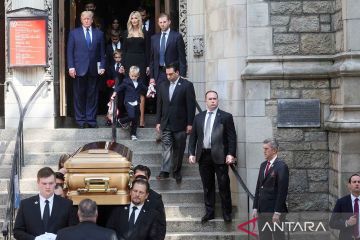 Prosesi pemakaman Ivana Trump