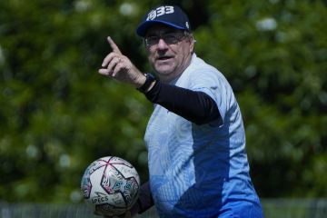 Robert Alberts tegaskan kemenangan laga perdana penting bagi Persib