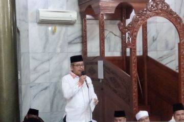 Walikota Jakbar: Program Jumat Berfaedah untuk bantu warga