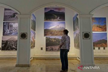 Pameran foto internasional "Bara-Api"