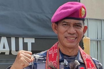 Lantamal XII Pontianak hadirkan triatlon seberangi Sungai Kapuas