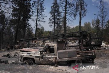 Dampak kebakaran hutan di Mariposa County California