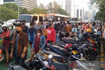 Polisi tutup sementara lokasi CFW akibat macet di Jalan Sudirman