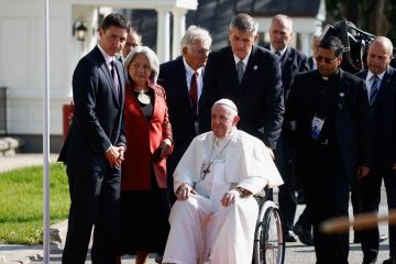 Paus akui genosida di sekolah pribumi Kanada yang dikelola Gereja
