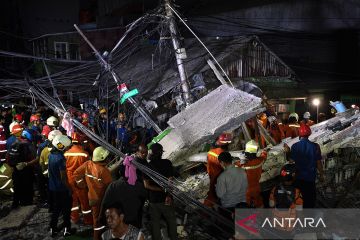 Bangunan roboh di Johar Baru