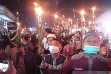 Ratusan warga Samarinda gelar pawai obor sambut Tahun Baru Islam