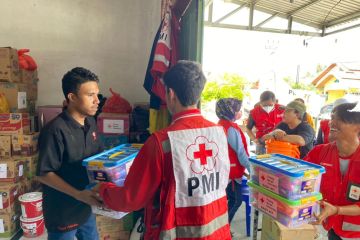 PMI Sulteng beri layanan kesehatan bagi warga terdampak banjir Parigi