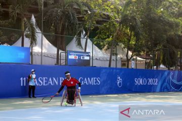 Petenis kursi roda Indonesia Nurdin dikalahkan Janteam dari Thailand