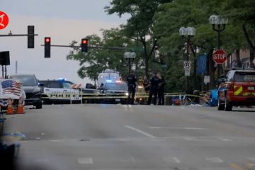 6 tewas dalam aksi penembakan saat parade Hari Kemerdekaan AS