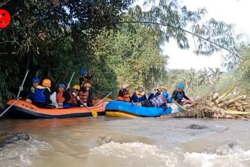 Perumda Tirta Pakuan ajak warga kolaborasi bersihkan Sungai Cisadane