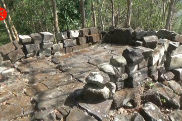 Bebatuan Situs Mintorogo diduga sebuah stupa