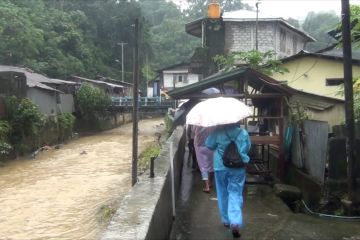 Pemkot Ambon tanggung pengobatan korban longsor dan banjir